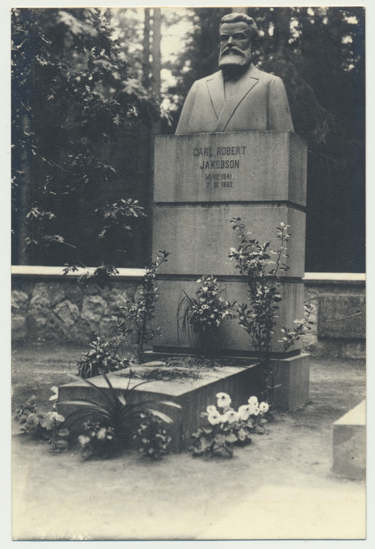 fotopostkaart, C.R. Jakobsoni hauamonument, u 1930