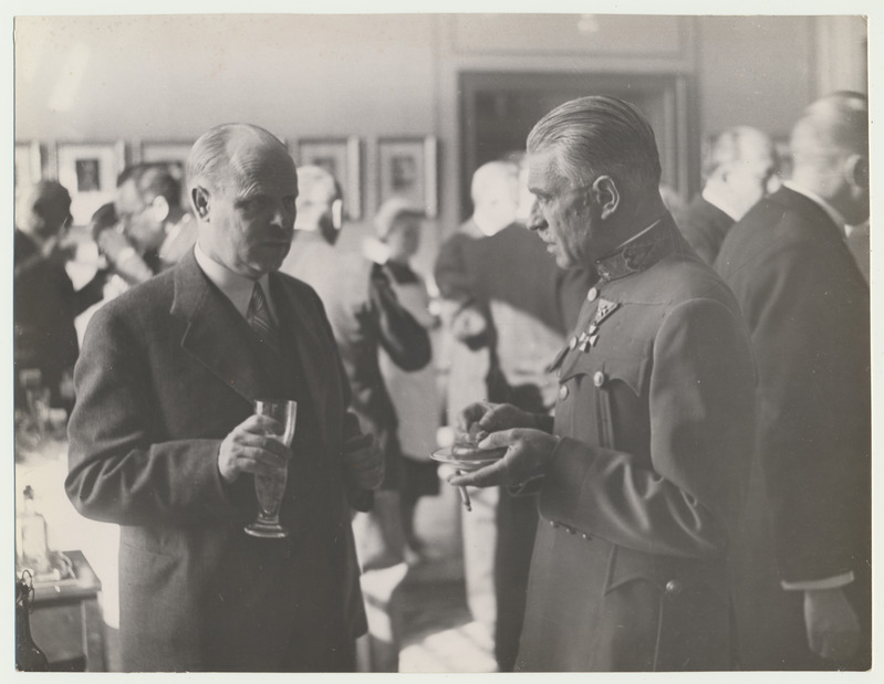 foto, haridusminister A. Jaakson ja ?, u 1938