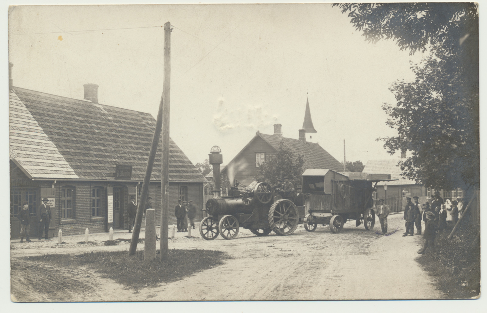 foto, Viljandimaa, Suure-Jaani, Tallinna tn, rehepeksumasin, 1925