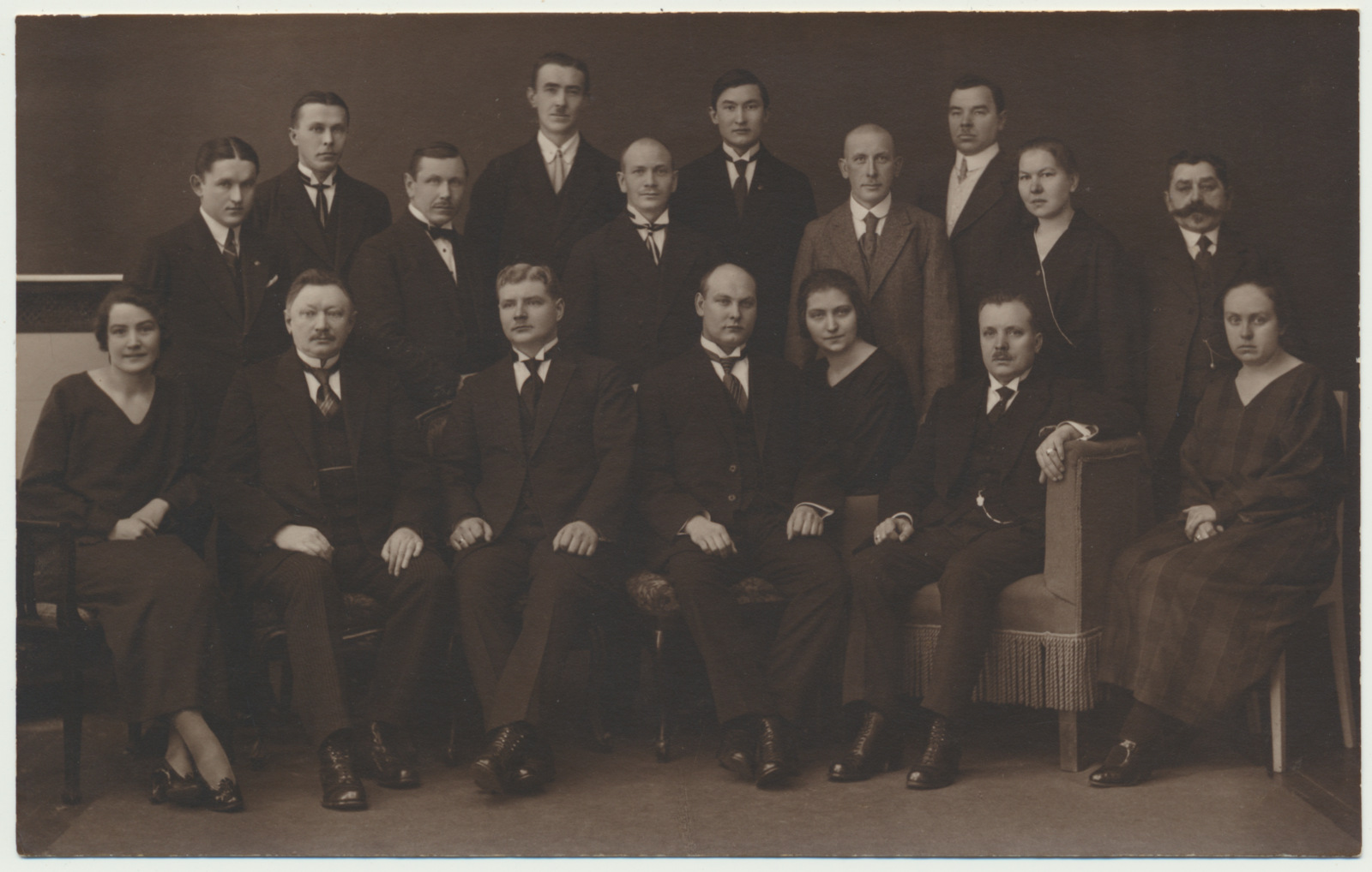 foto, Viljandi linnavalitsus, töötajad, 1921-1924