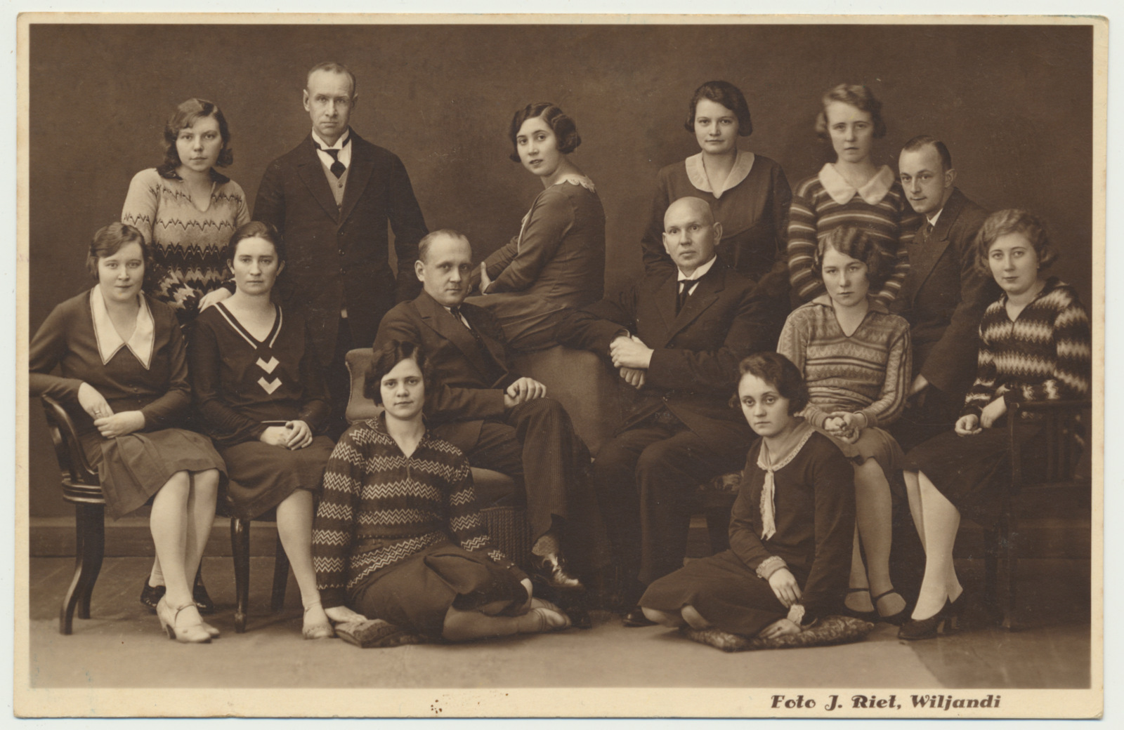 foto, Eesti Panga Viljandi osakond, töötajad, u 1935