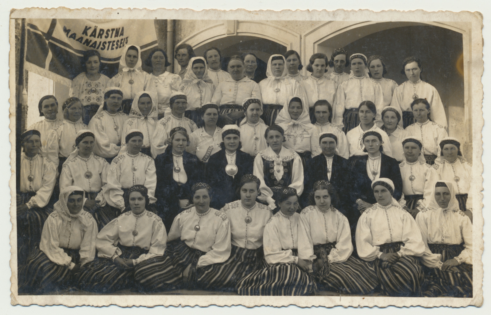 foto, Viljandimaa, Kärstna Maanaiste Selts, grupp, u 1935, foto E. Ilves