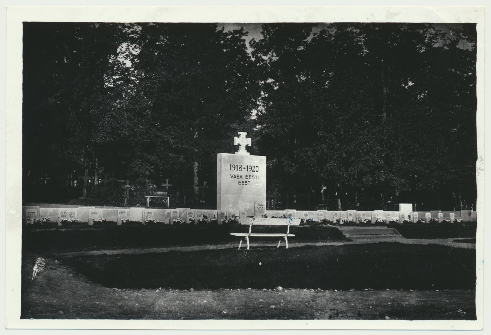 fotokoopia, Viljandi, Vabadussõjas langenute kalmistu, eemalt, u 1935
