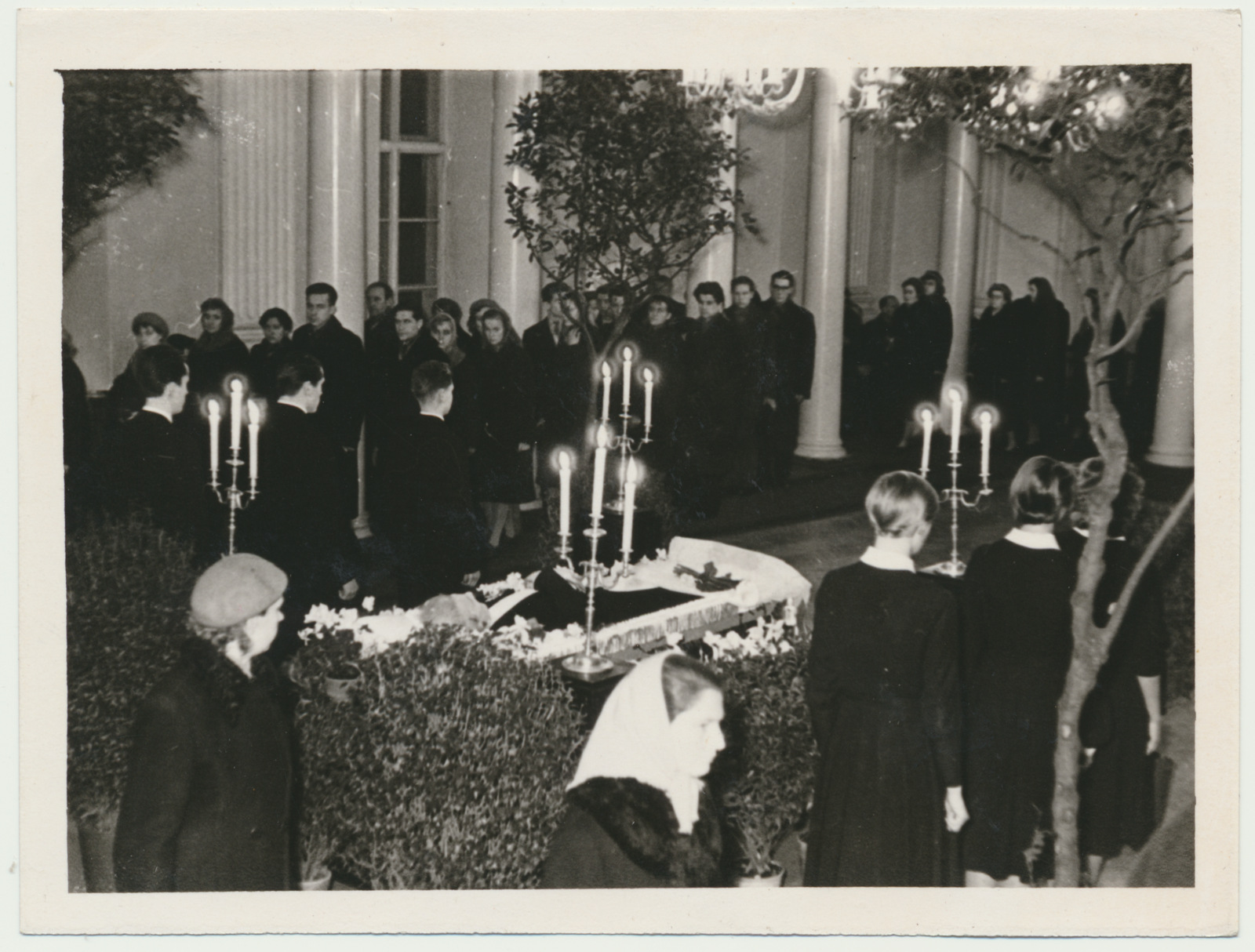foto, Tartu, ülikooli aula, Juhan Simmi matused, detsember 1959