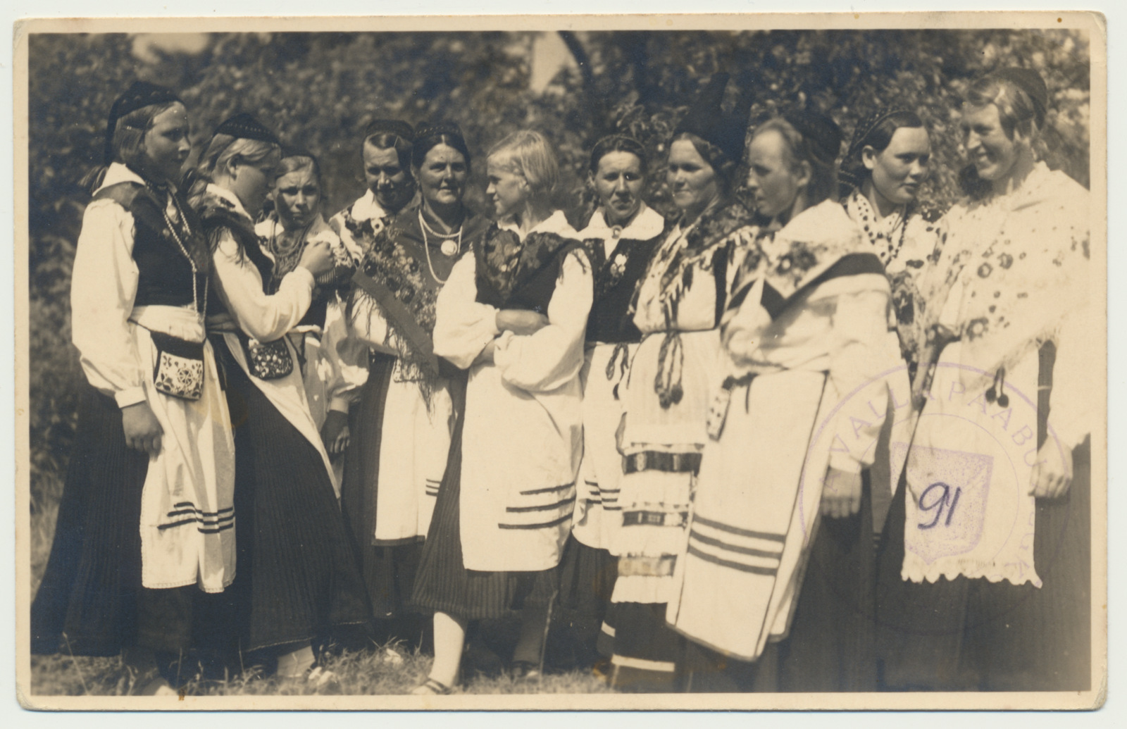 foto, Viljandimaa, Suislepa, Paabu, rahvatantsijad, u 1930