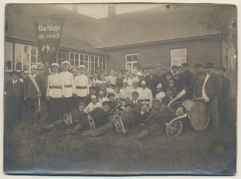 foto, Viljandimaa, Abja_Paluoja Priitahtlik Tulekaitse selts, maja, grupp, 1922