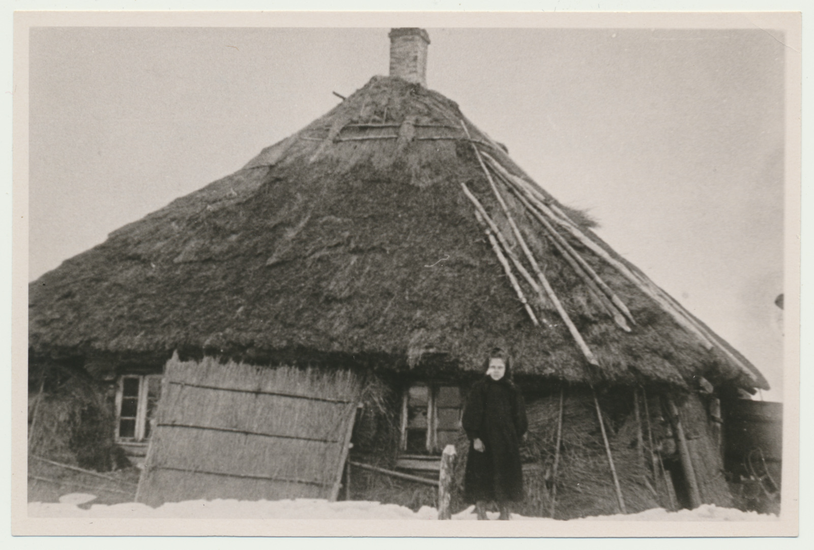 fotokoopia, Viljandimaa, Holstre vald, Raasilla küla, õlgkatusega maja, u 1920