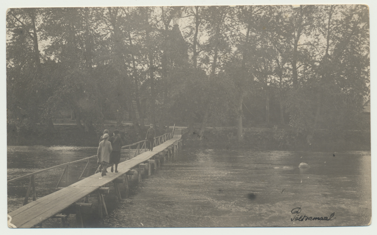 foto, Põltsamaa khk, Põltsamaa, jõgi, taga õigeusu kirik, u 1920
