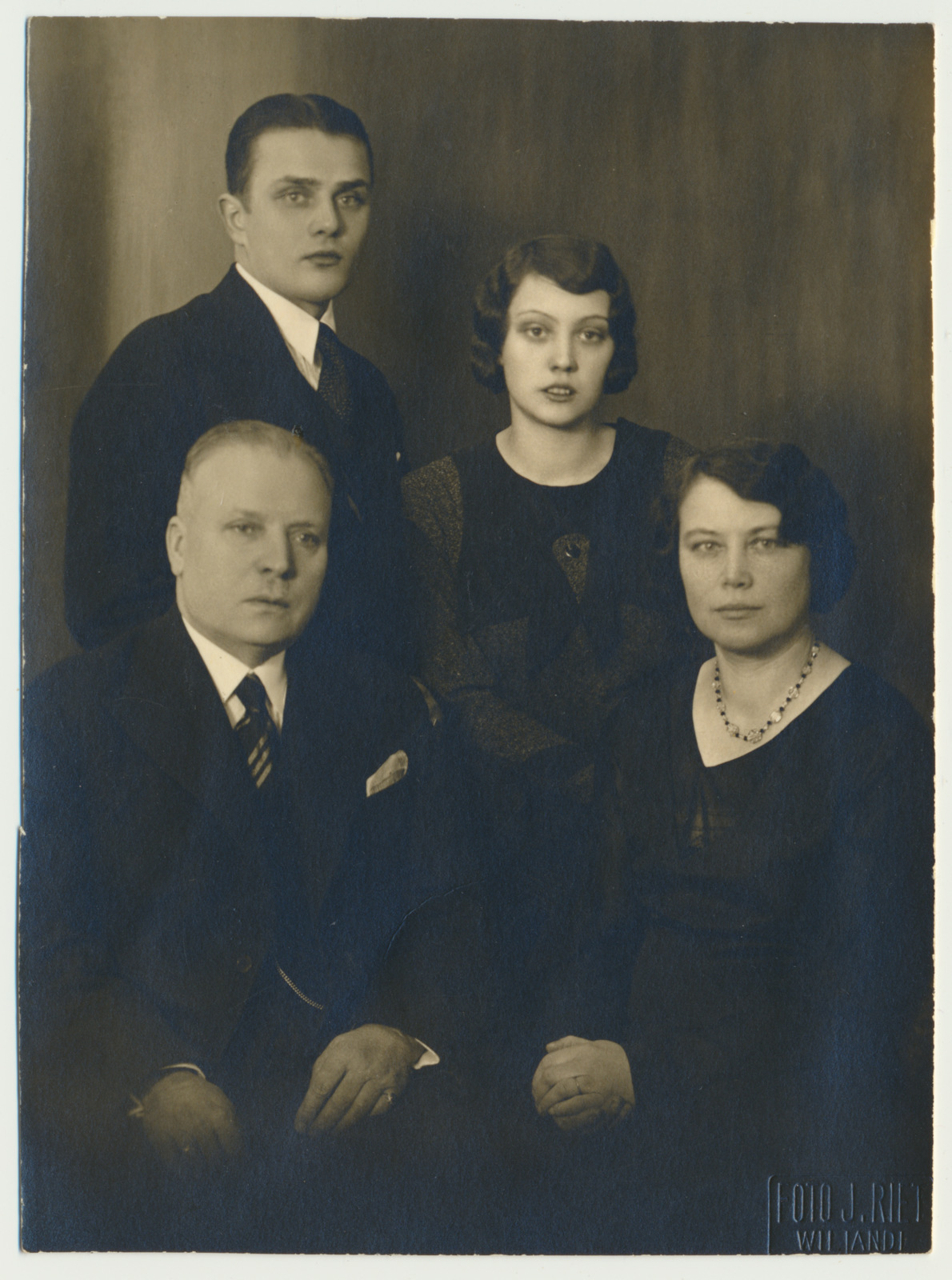 foto, Reinhold Simon, Viljandi linnapea 1921-1923, perega, u 1930