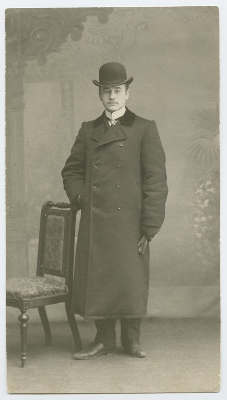 foto, Jaan Kukk, täisportree, Venemaa, Zeja linn, u 1911, foto A. Kukk