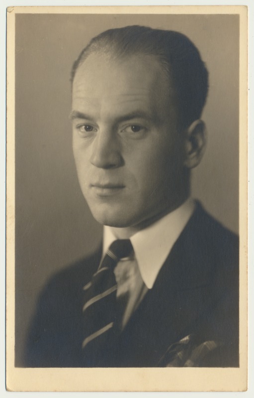 foto, Olev Kukk, rinnaportree, u 1938, foto A. Kukk