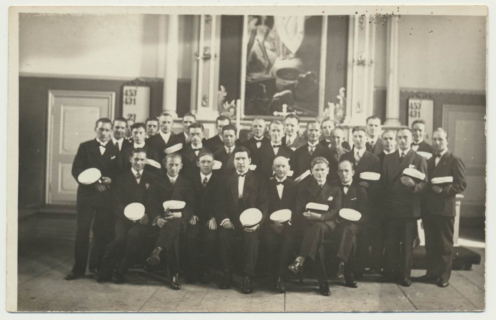 foto, Viljandi Helikunsti Seltsi meeskoor, Karksi kirik, dirigent A. Pung, 1930