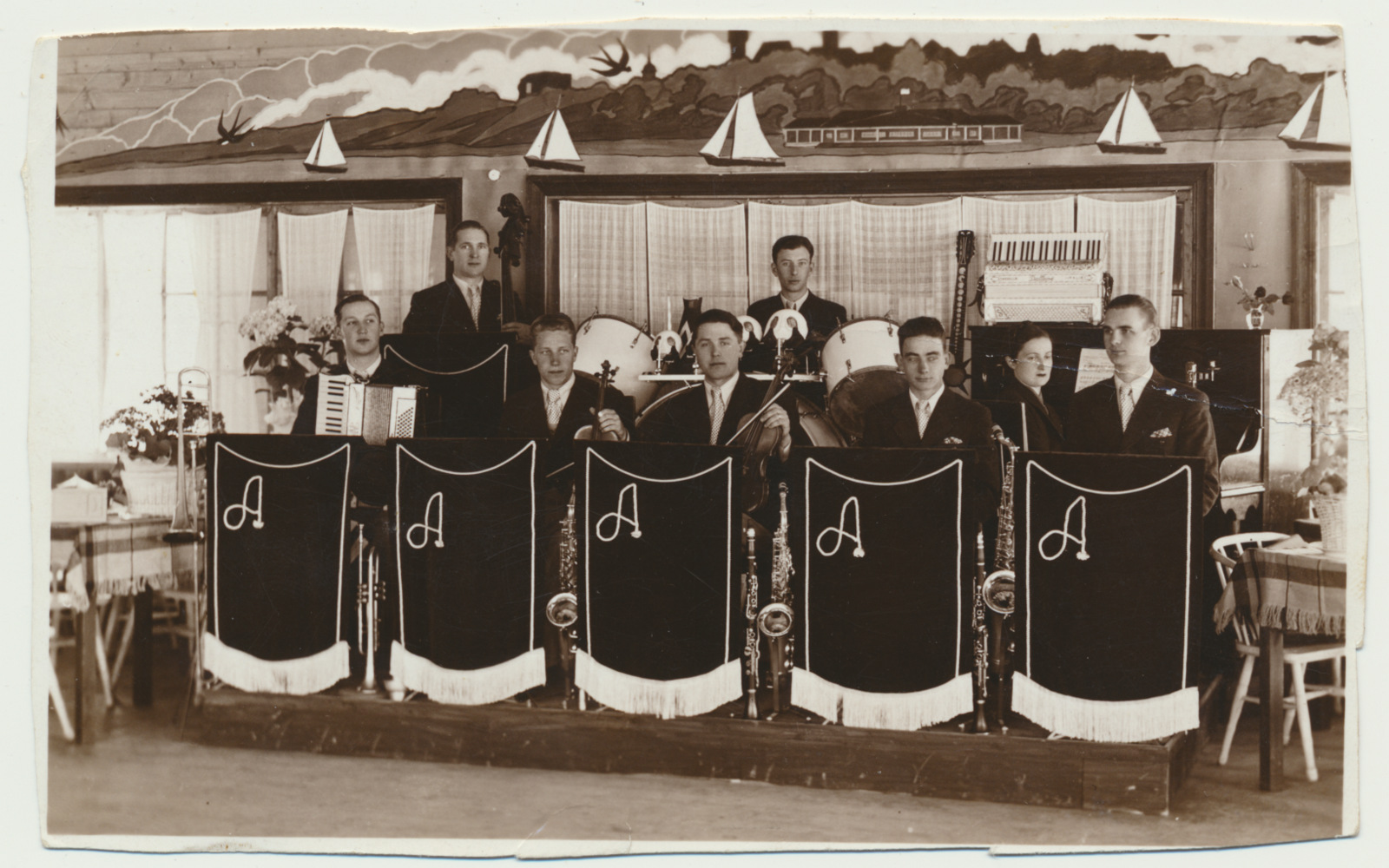 foto, Viljandi, orkester Akkord rannahoones, 1938, foto E. Rang