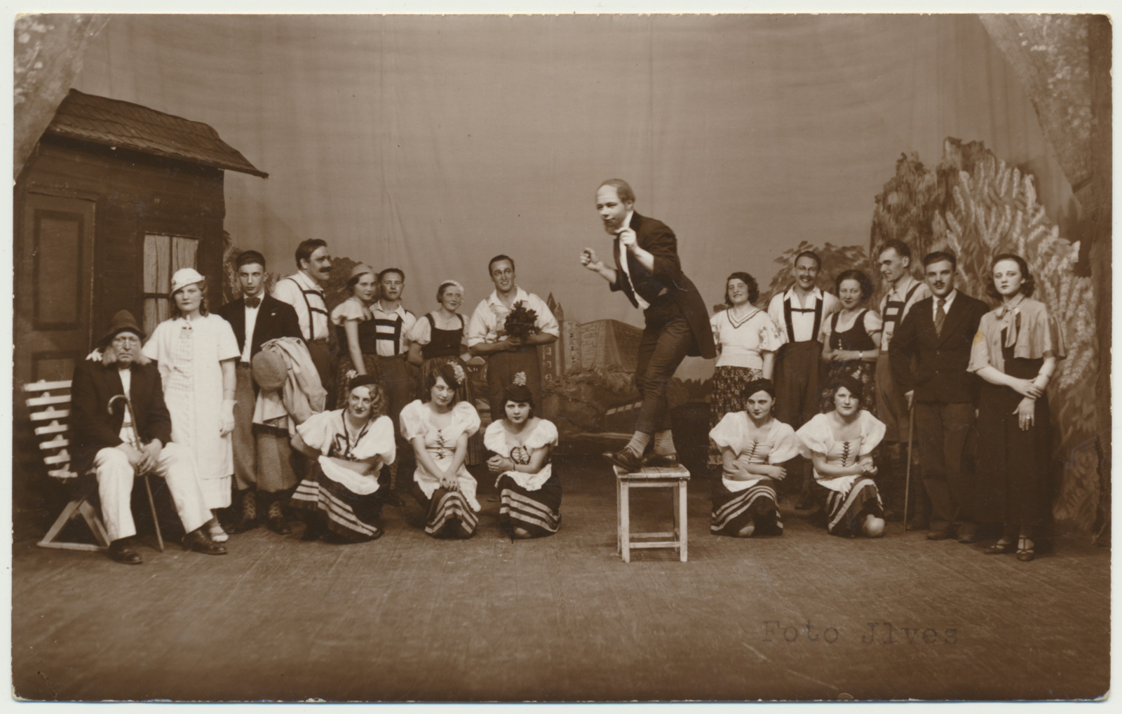 foto, Viljandi, taidlusteater, operett "Viinamäe Liisi", 1935, foto A. Järvekülg