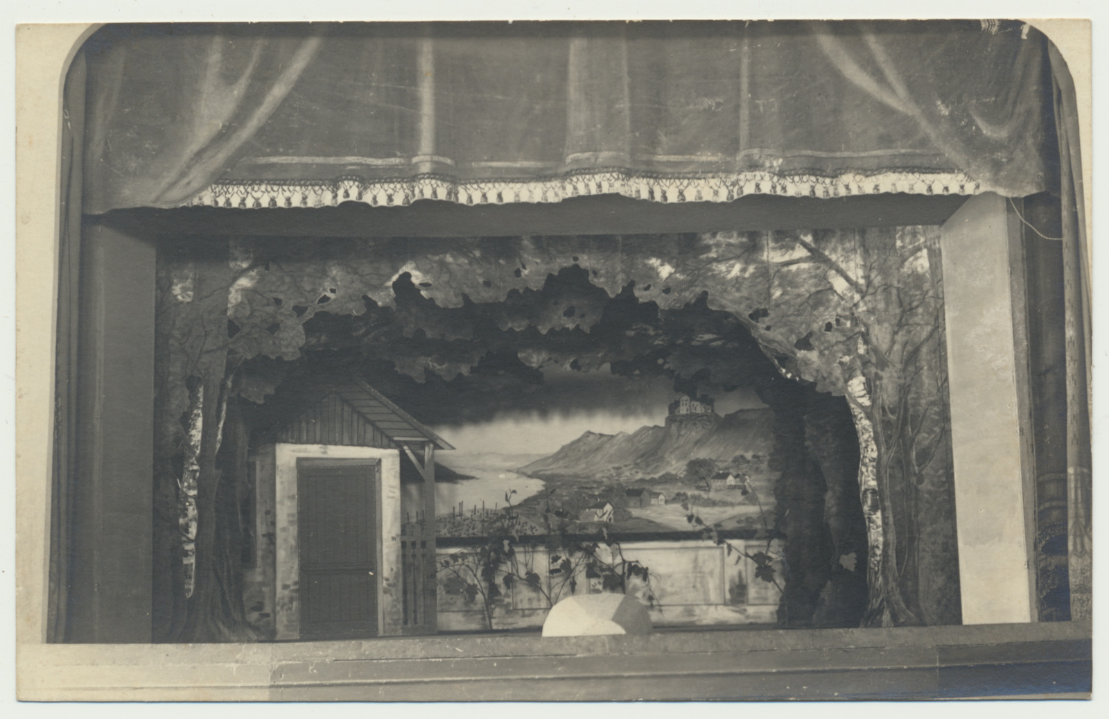 foto, Viljandi, teater Ugala, operett "Viinamäe Liisi", u 1924, foto Allikas & Teng