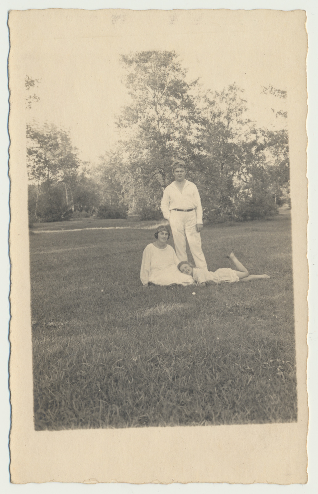 foto, pere, seotud Toomas Tonduga, u 1920?