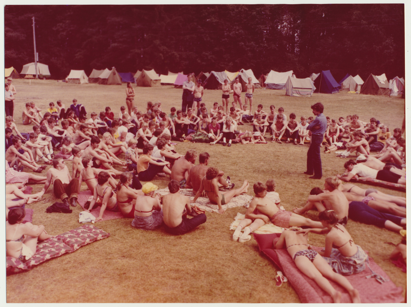 värvifoto, Viljandimaa, Kivilõppe, noorte suvepäevad, 1983