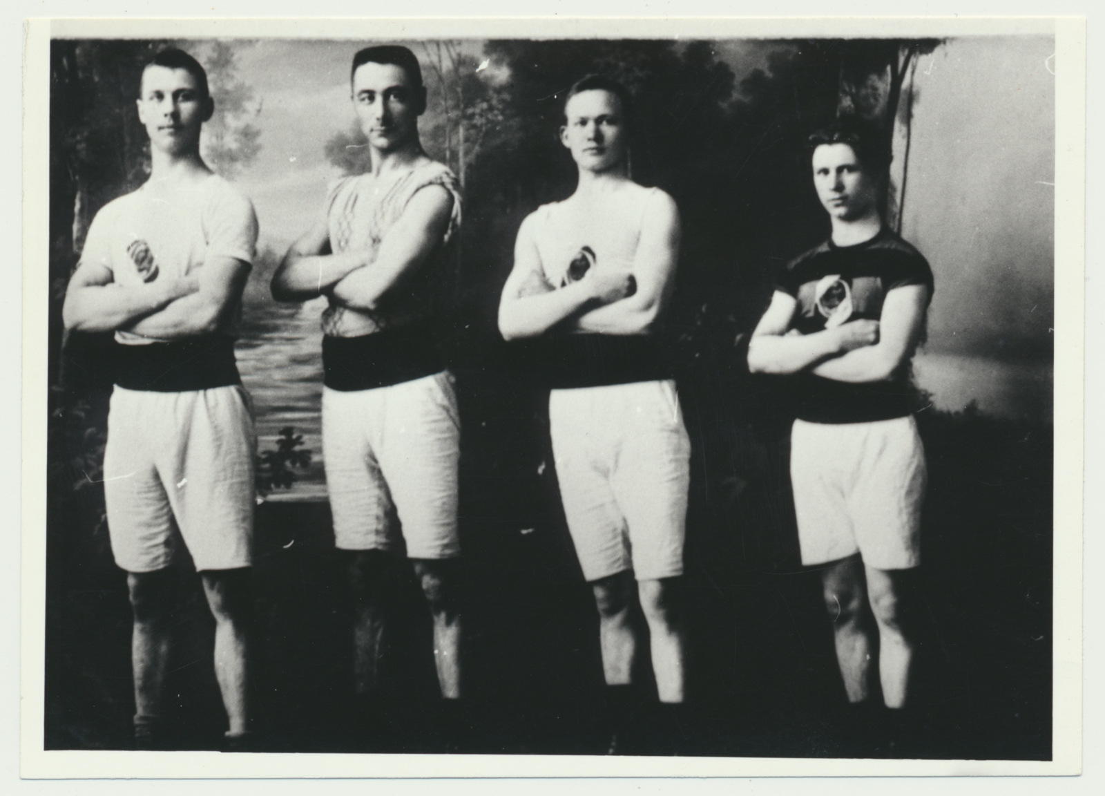 fotokoopia, Viljandimaa, Mõisaküla tuletõrjeseltsi spordiosakonna liikmed, u 1930