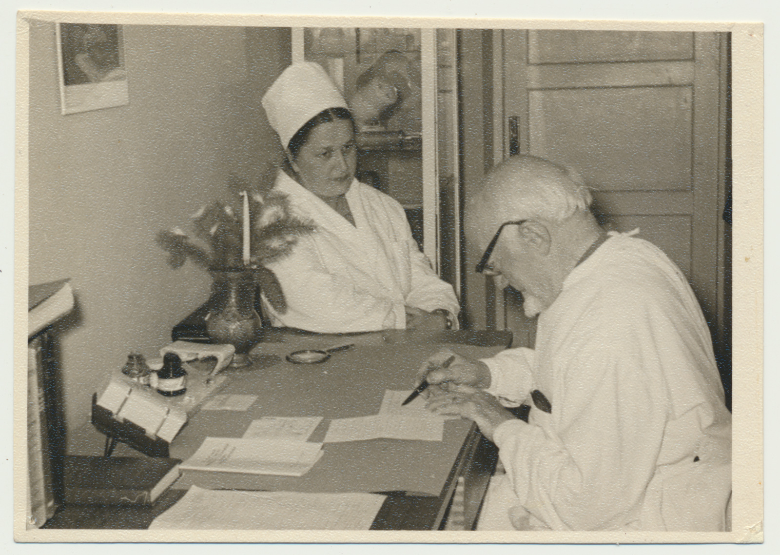 foto, Viljandimaa, Jämejala psühhiaatriahaigla 75, M. Nõges, H. Bergmann, u 1972