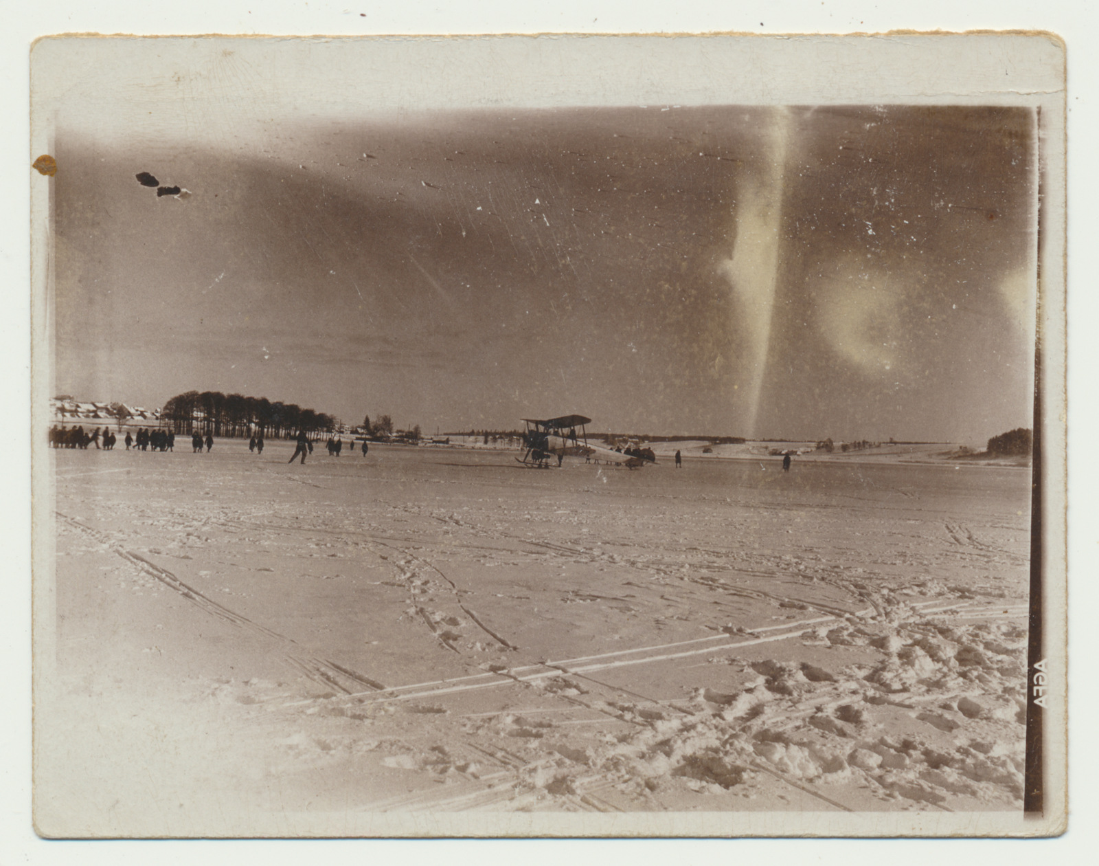foto, Viljandi, I lennuk (AVRO) järvel 03.1931, foto K. Hunt