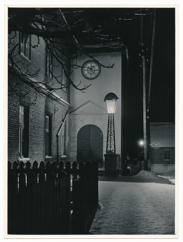 foto, Viljandi I Keskkool, sissekäik, latern, u 1960