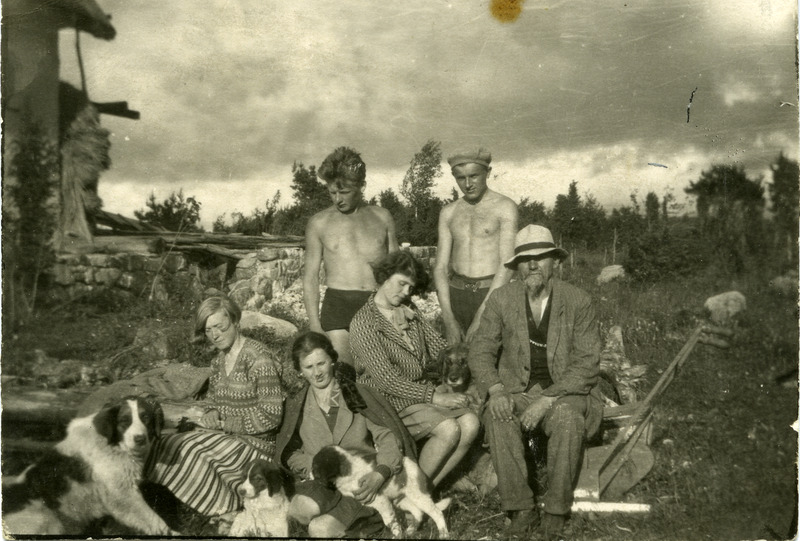Ants Laikmaa sõpradega Taeblas 1925.a.