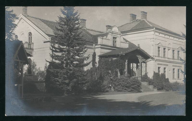 fotopostkaart, Viljandi, uus mõisahoone , u 1915, foto J. Riet?
