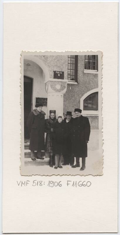 foto, Viljandi, Pikk tn 4, haridusosakonna töötajad, u 1955