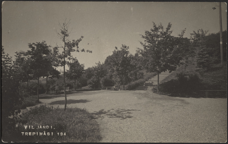 fotopostkaart, Viljandi, Trepimägi, puhkenurk, u 1915, foto J. Riet