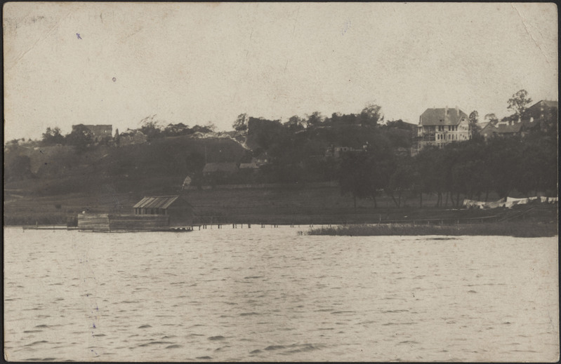 fotopostkaart, Viljandi, järv, supelusmaja, lossimäed, G. Rosenberg'i maja (Pikk tn 33) ehitus lõppjärgus, 1908-1909