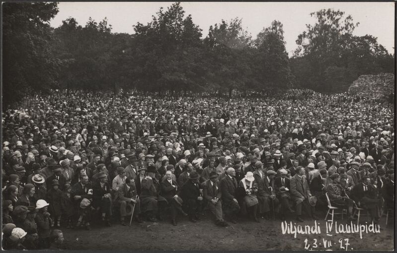 fotopostkaart, Viljandi, II Kirsimägi, IV Viljandi laulupidu, publik, 02.07-03.07.1927