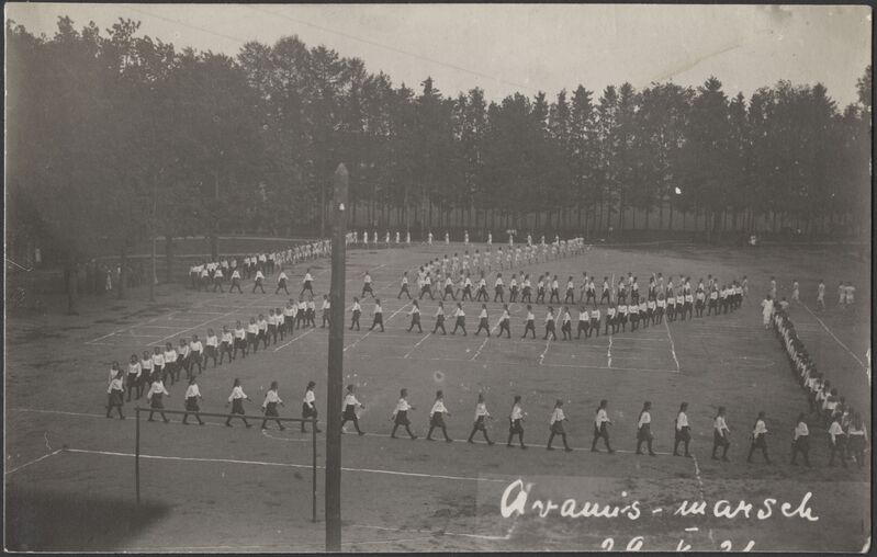fotopostkaart, Viljandi, koolipark, võimlemispidu (Poeglaste Reaalgümnaasiumi ja VEHS-i Tütarlastegümnaasiumi ühine), avamise marss, 29.05.1921