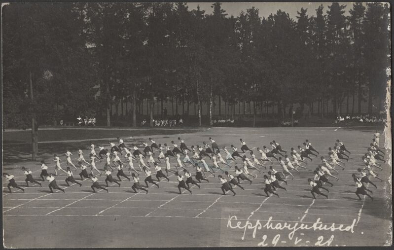 fotopostkaart, Viljandi, koolipark, võimlemispidu, etteaste, keppharjutused, 29.05.1921