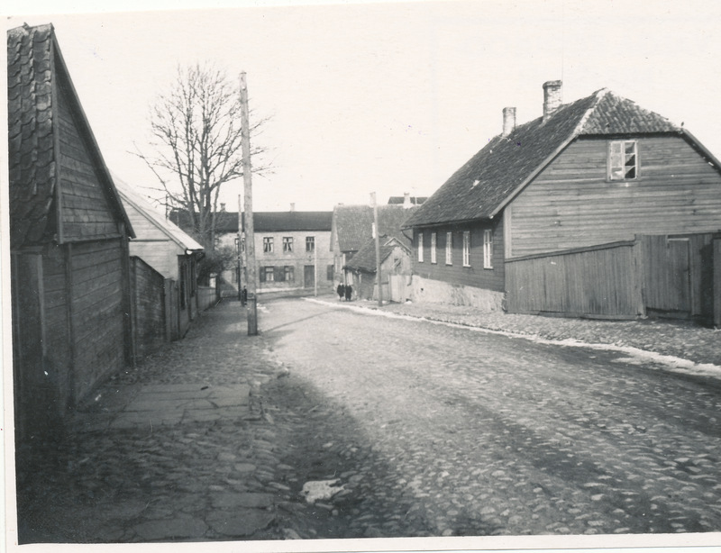 Vaade Mäe tänavale Põllu tänava suunas