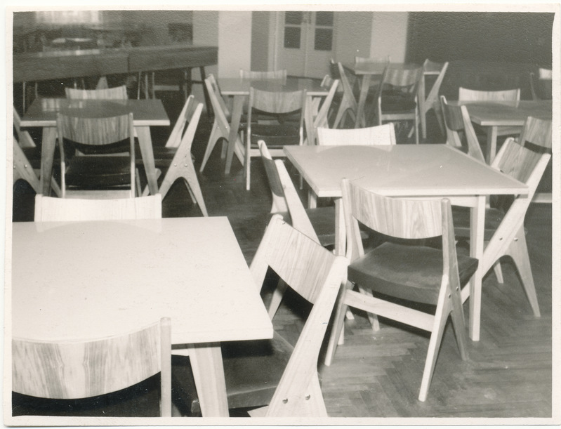 Mööbel söökla-restoranis Koit