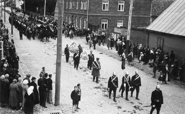 Matuserongkäik, Karl Riik'i matus