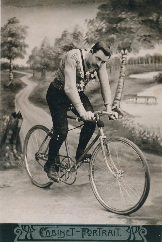 Jalgrattaspordi harrastaja Jakob Eichelmann