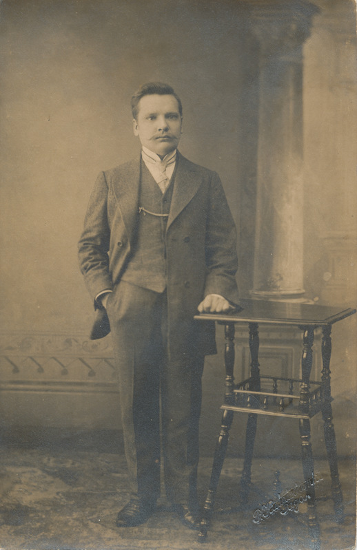 Laanemetsa rätsep ja ärimees Hendrik Saks