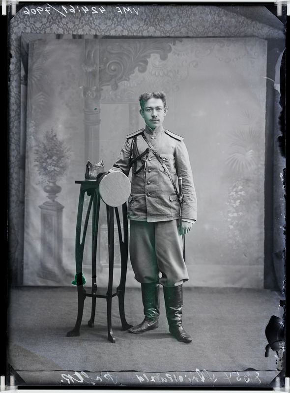 fotonegatiiv, Strickwald, mees, sõjaväevorm, täisportree, 1908 foto J.Riet