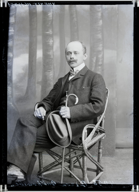 fotonegatiiv, parun von Buxhoeveden, jalutuskepp, kaabu, 1904 foto J.Riet