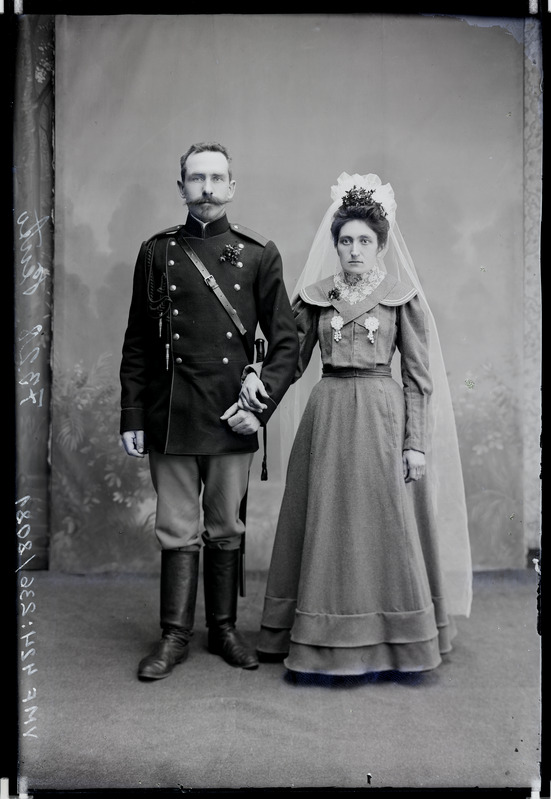 fotonegatiiv, Pento, pruutpaar, täisportree, 1907 foto J. Riet