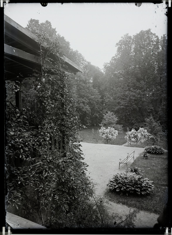 fotonegatiiv, Paistu khk Loodi mõis, aed, omank von Bock, 1912 foto J. Riet