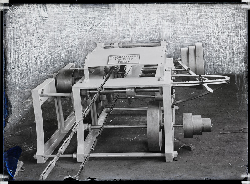 fotonegatiiv, Viljandi Vaksali tn 17, U. Pohrt'i vabrik, elektrisaag 1909 foto J. Riet