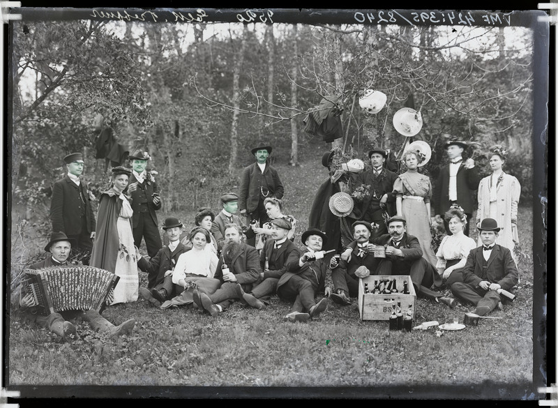 fotonegatiiv, Viljandimaa, piknik, grupp sh Eek, Treffner 31.05.1909 foto J.Riet