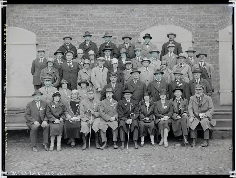 fotonegatiiv, Viljandi Eesti Põllumeeste Selts, näitus, osavõtjaid sh maavanem H.Lauri, 1925 foto J.Riet