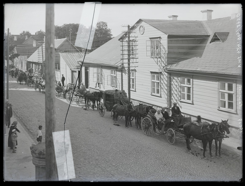 fotonegatiiv, Viljandi Posti tn, kooliõpetaja Aavik'u pulmarong, hobused, 1927 foto J.Riet