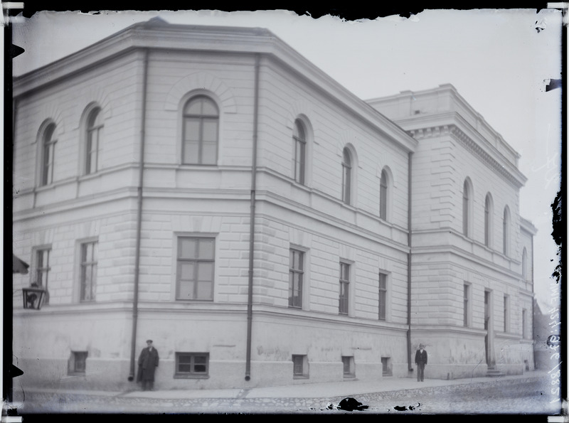fotonegatiiv, Viljandi, Posti tn 22, kohtuhoone, 14.04.1896 foto J.Riet, nr 27