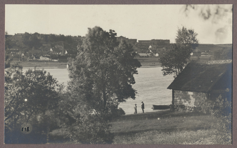 foto albumis, Viljandi, vastaskallas, küün, järv, linn, u 1910, foto J. Riet