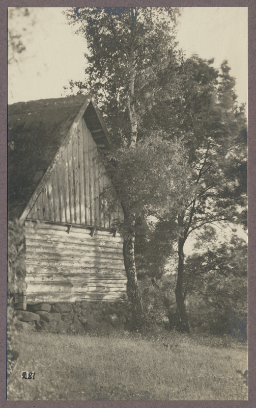 foto albumis, Viljandi, küün järve vastaskaldal, u 1915, foto J. Riet