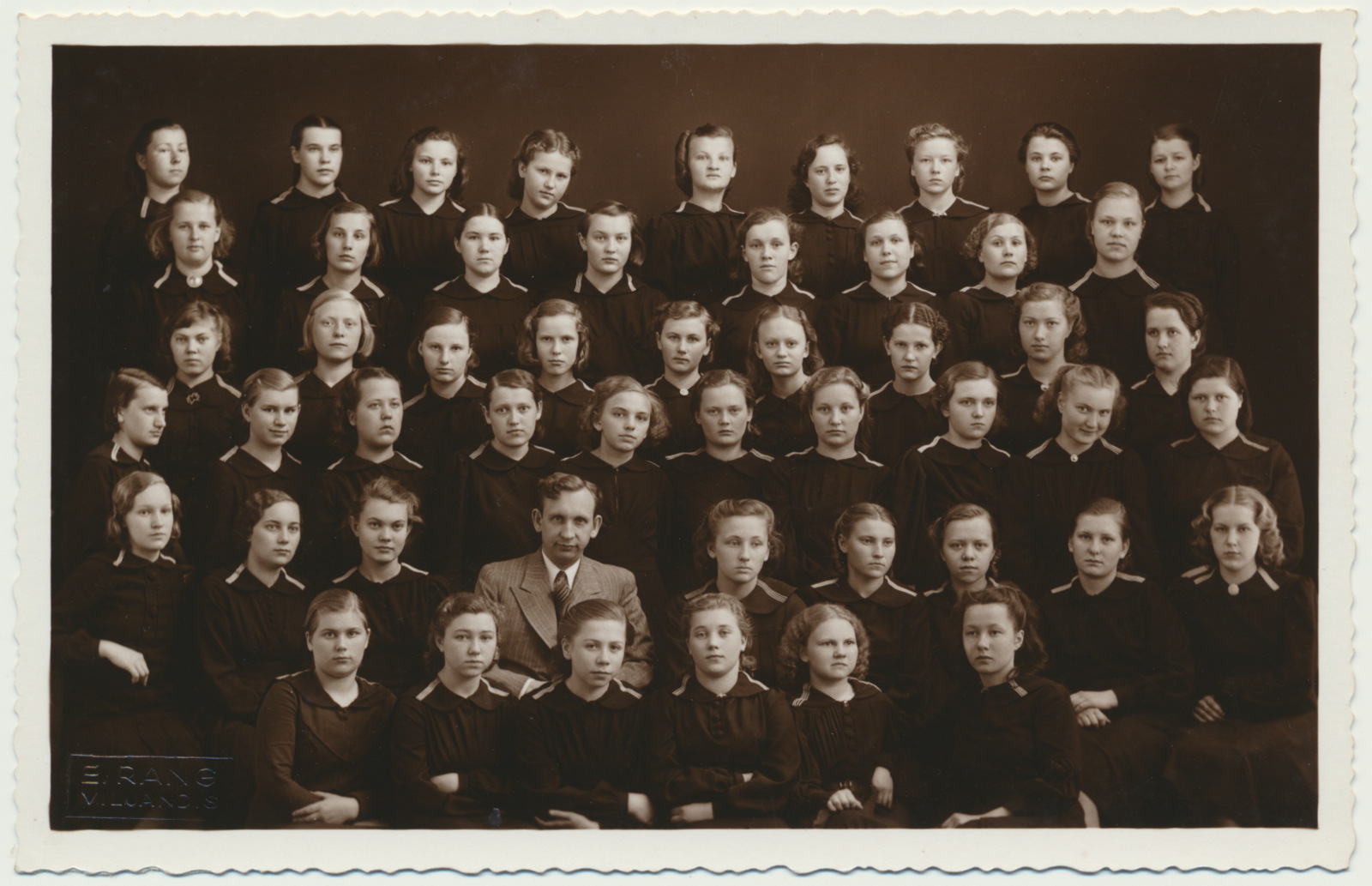 foto, Viljandi Eesti Haridusselts'i gümnaasium, grupp, õpetaja Alfred Kivirähk, u 1935